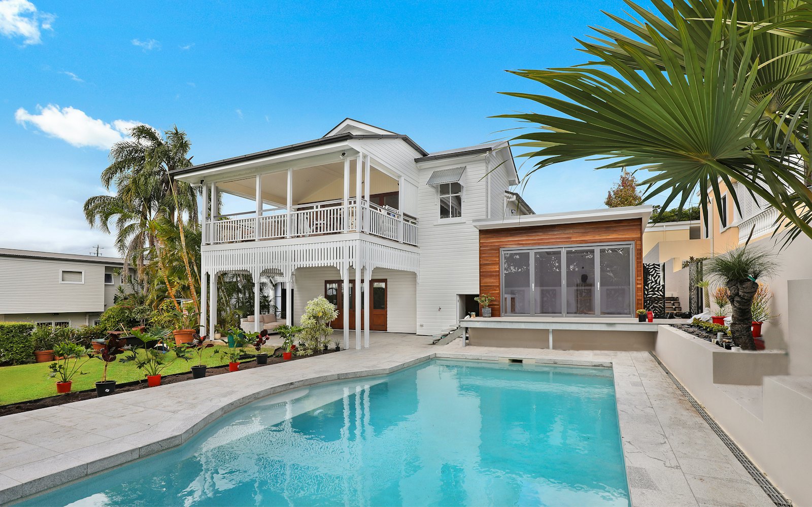 Bodrum Yalıkavak’ta modern villa
